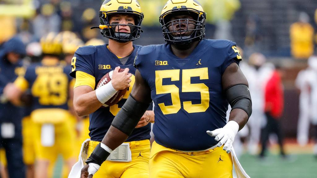 Seahawks pick Michigan C Olusegun Oluwatimi at No. 154 overall