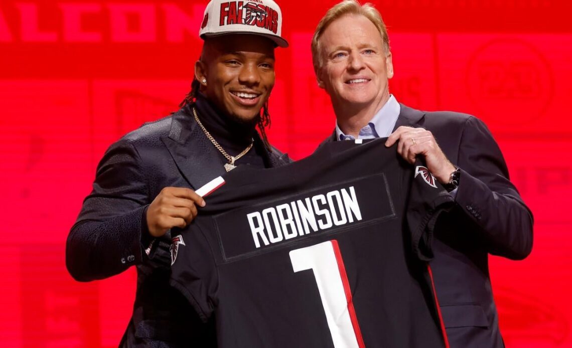 Bijan Robinson jersey number: Falcons reveal first-round RB will wear same number as franchise legend