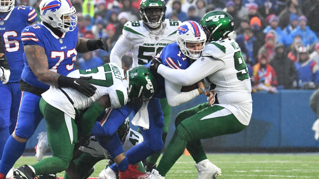 Jets open as 3-point underdog for season opener against Bills