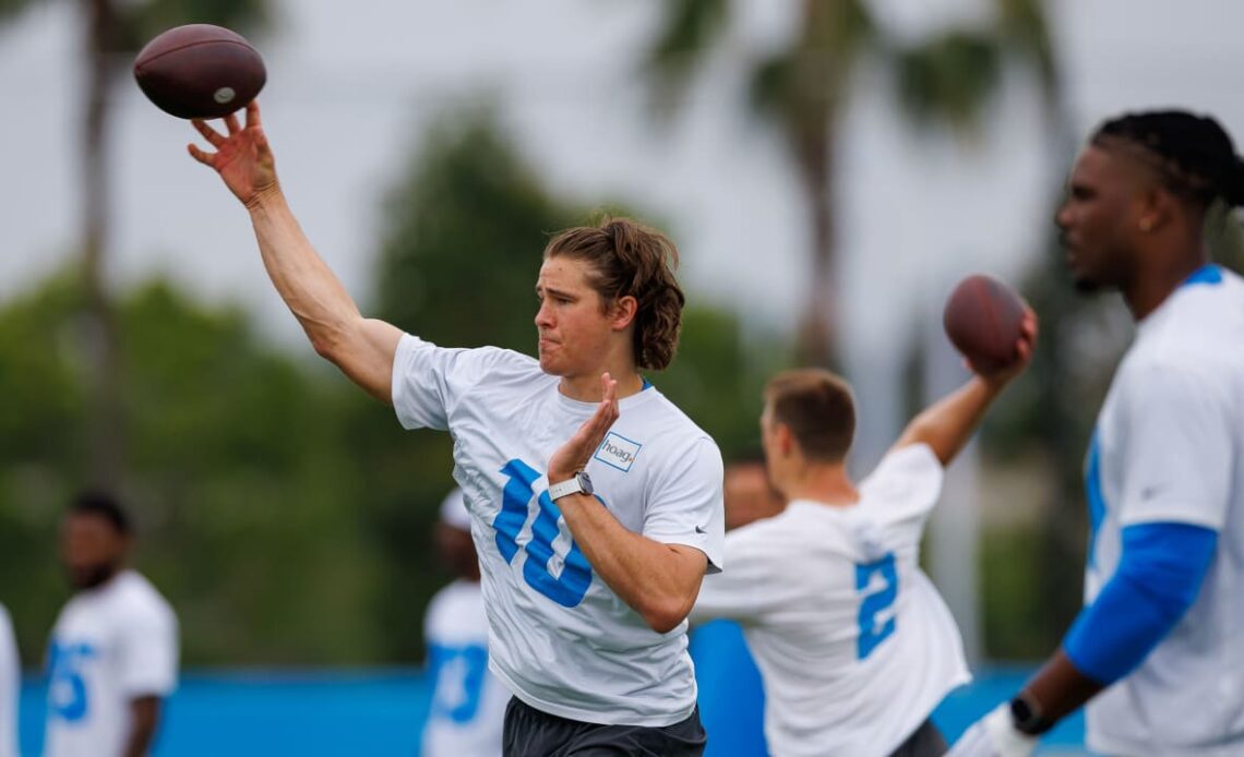 Photos: Off-Season Program Rolls On