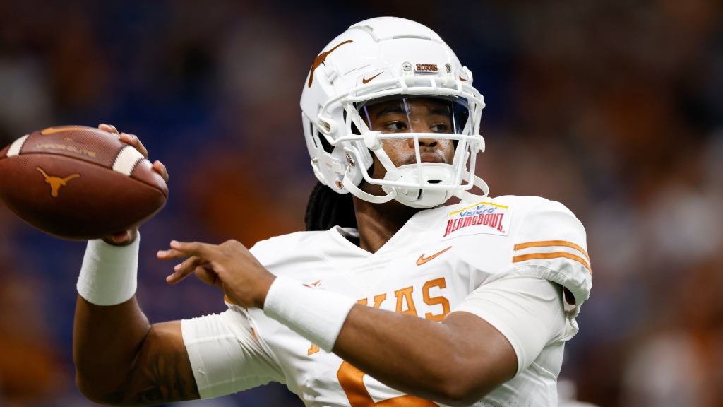 Texas QB depth raises the level of expectation for 2023