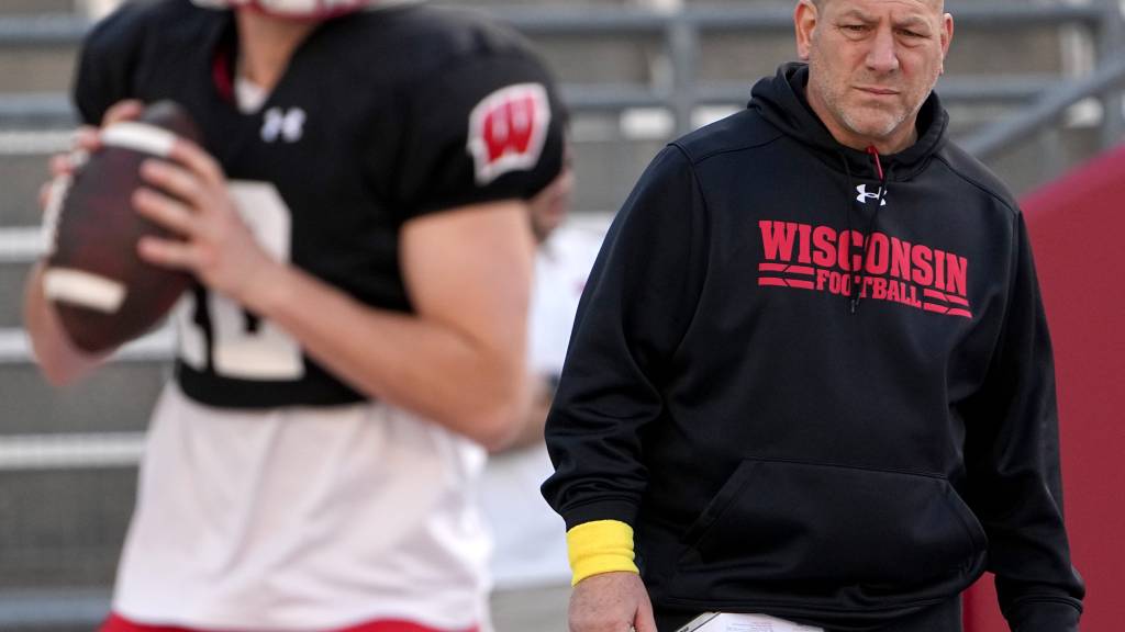 Wisconsin’s new offensive coordinator ranked in top 10