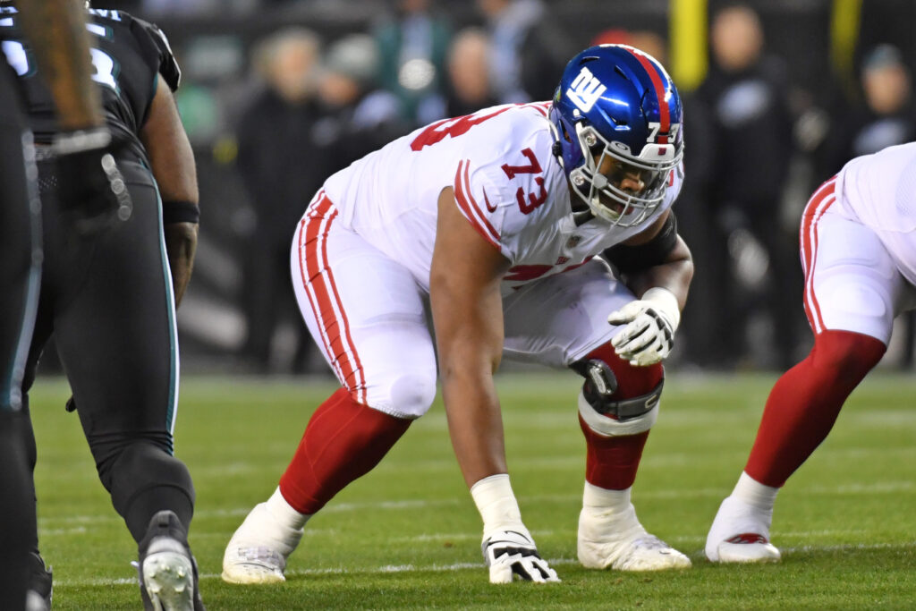 NFC East Notes: Neal, Cowboys, Commanders