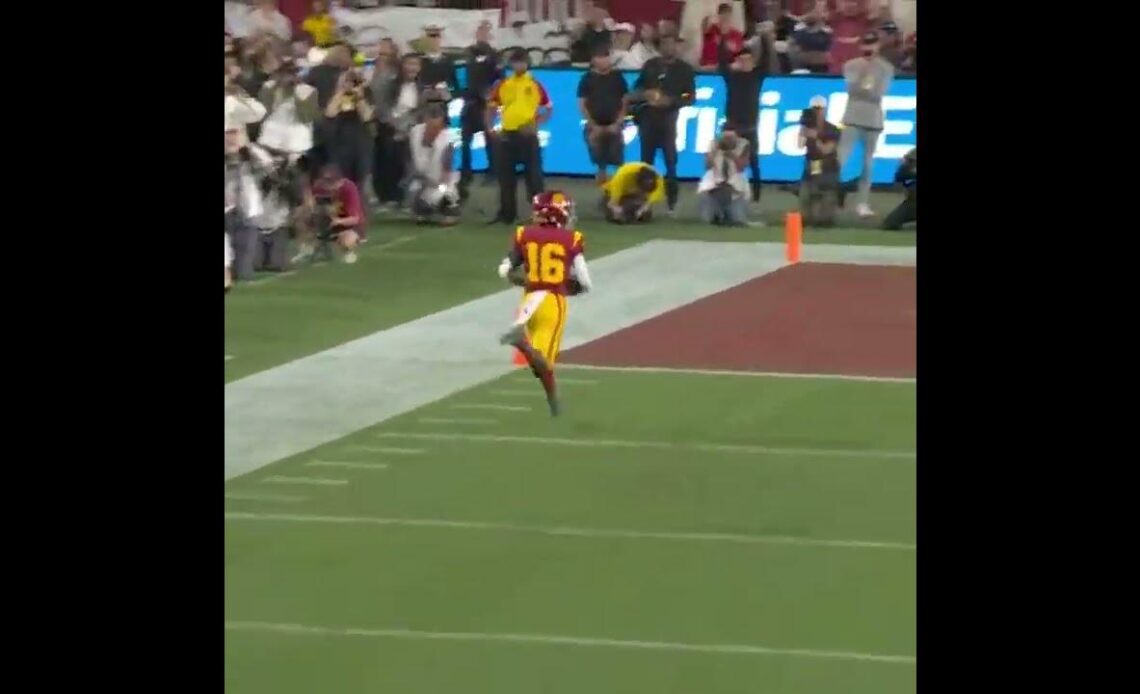 TRICKERY‼ USC HIT THE DELAYED FLEA-FLICKER 😱 #shorts