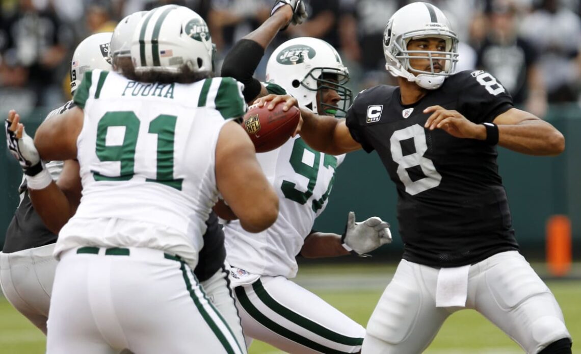 Throwback Gallery | Jets vs. Raiders Through the Years