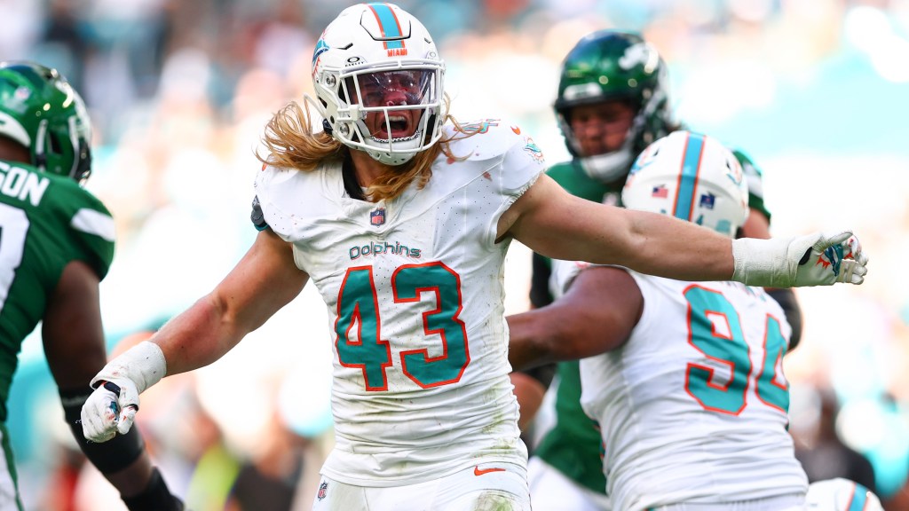 Dolphins LB Andrew Van Ginkel played with broken nose vs. Jets