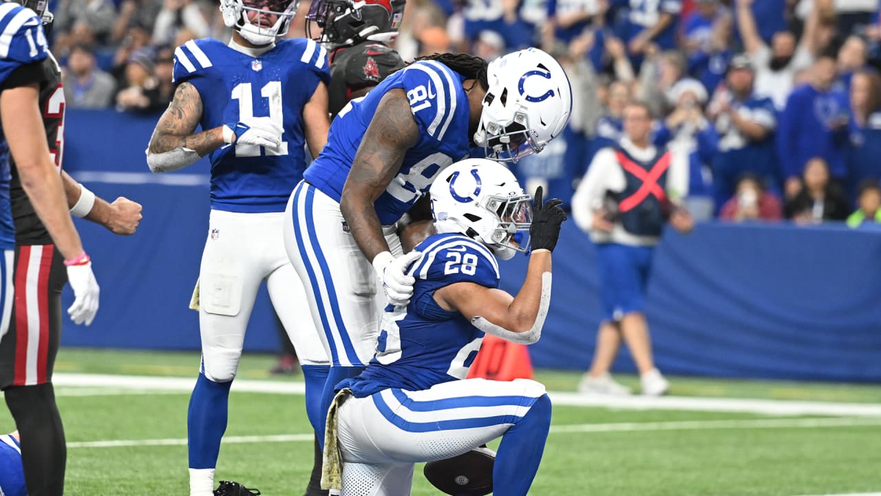 HIGHLIGHT | Jonathan Taylor's second rush TD of game extends Colts' lead to nine in fourth quarter