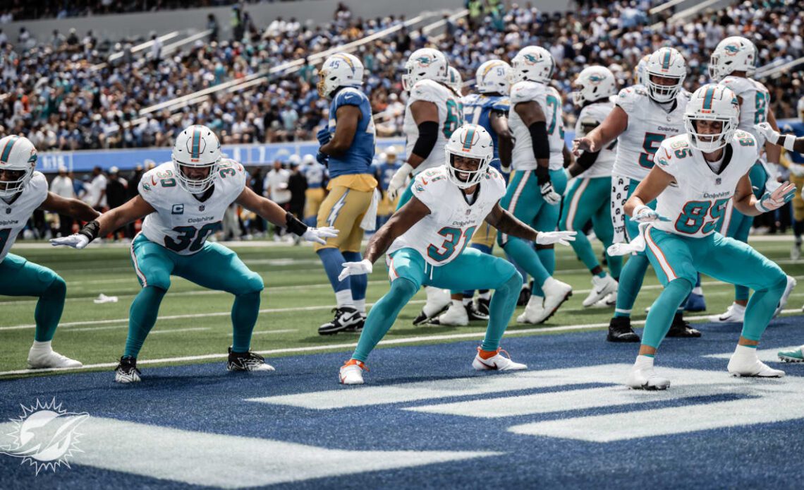 Miami Dolphins at Los Angeles Chargers: Top 25