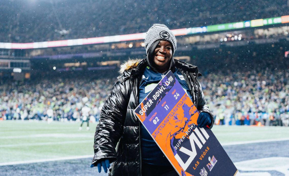 PHOTOS: Seahawks Recognized Their 2023 Changemaker