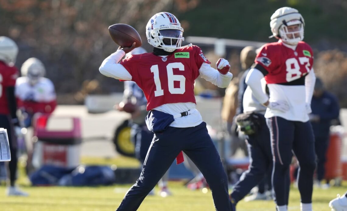 Patriots Elevate QB Malik Cunningham From Practice Squad for Sunday's Game vs. Chargers