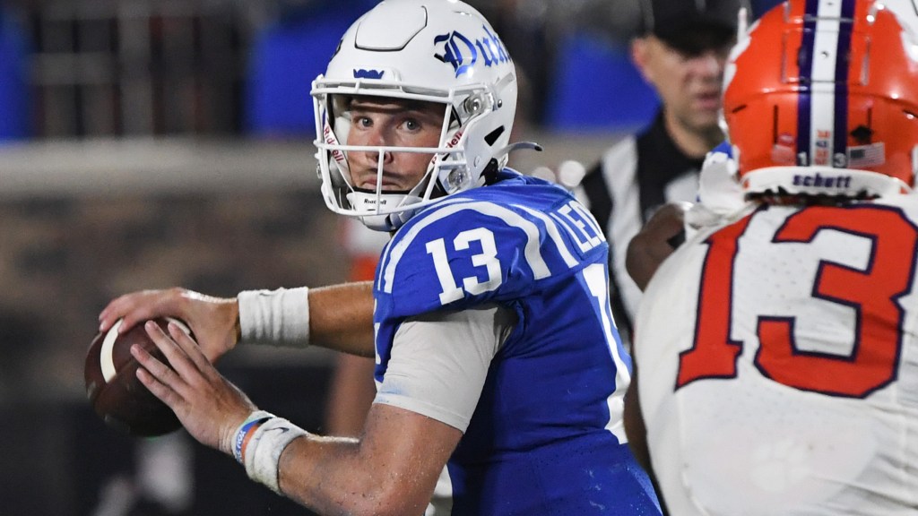 Prominent QB to transfer instead of declaring for the 2024 NFL draft