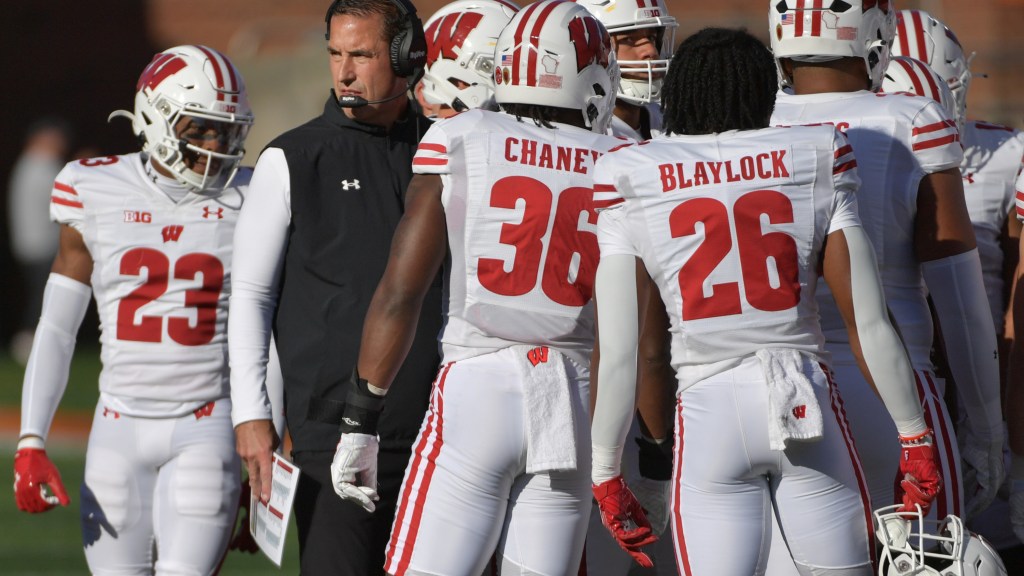 Wisconsin has a borderline top-10 2024 transfer portal class