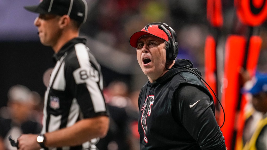 Ex-Falcons HC Arthur Smith to interview today