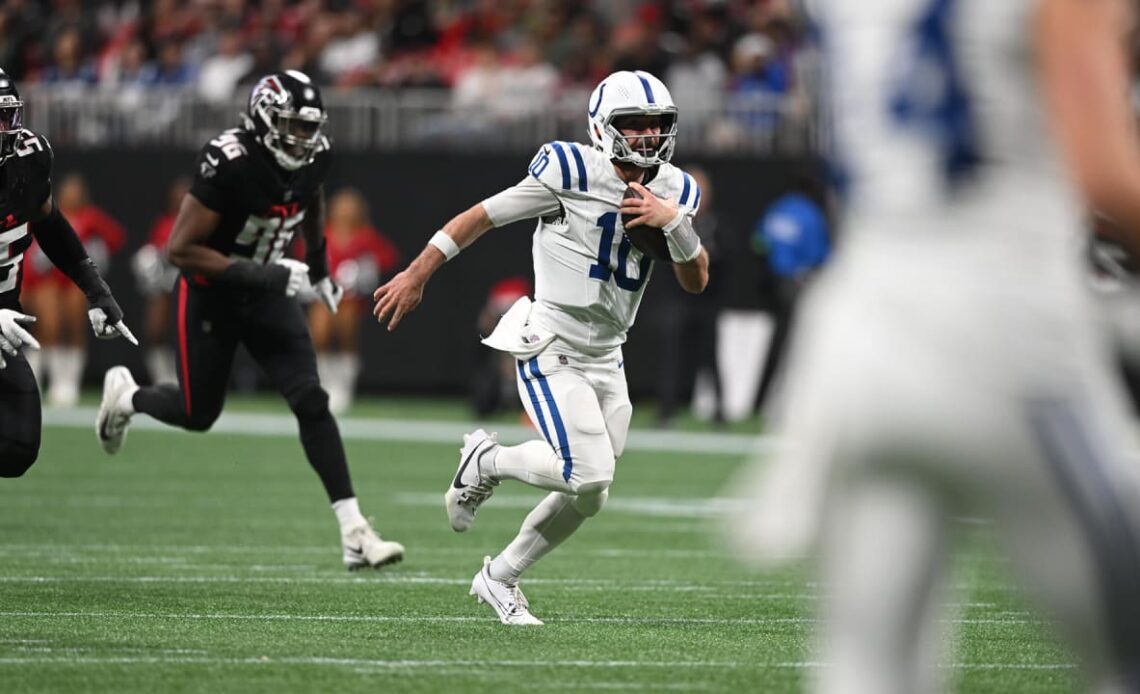HIGHLIGHT | Gardner Minshew mashes turbo button during 24-yard scramble into red zone