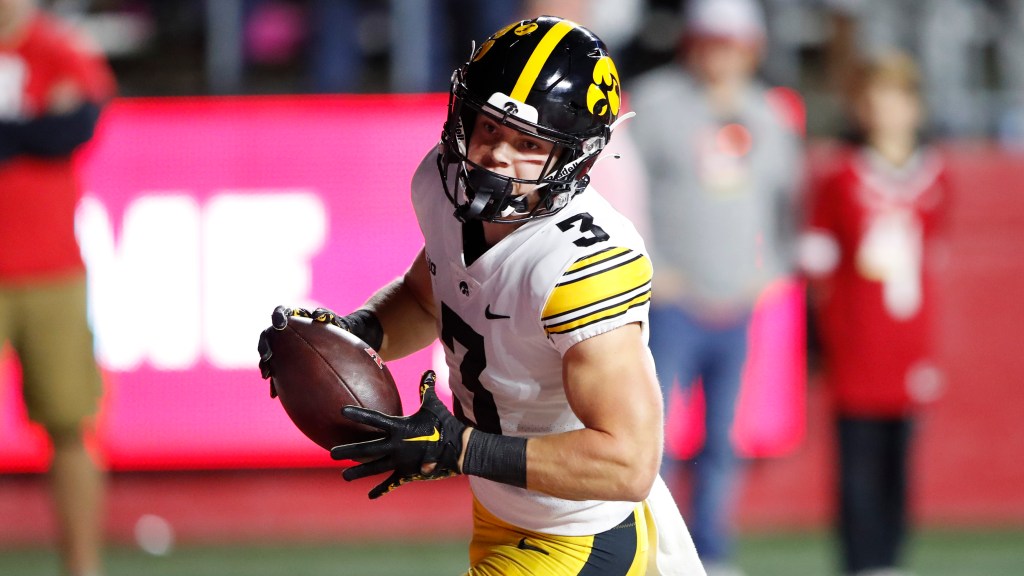 Hawkeyes’ Cooper DeJean declares for the 2024 NFL draft