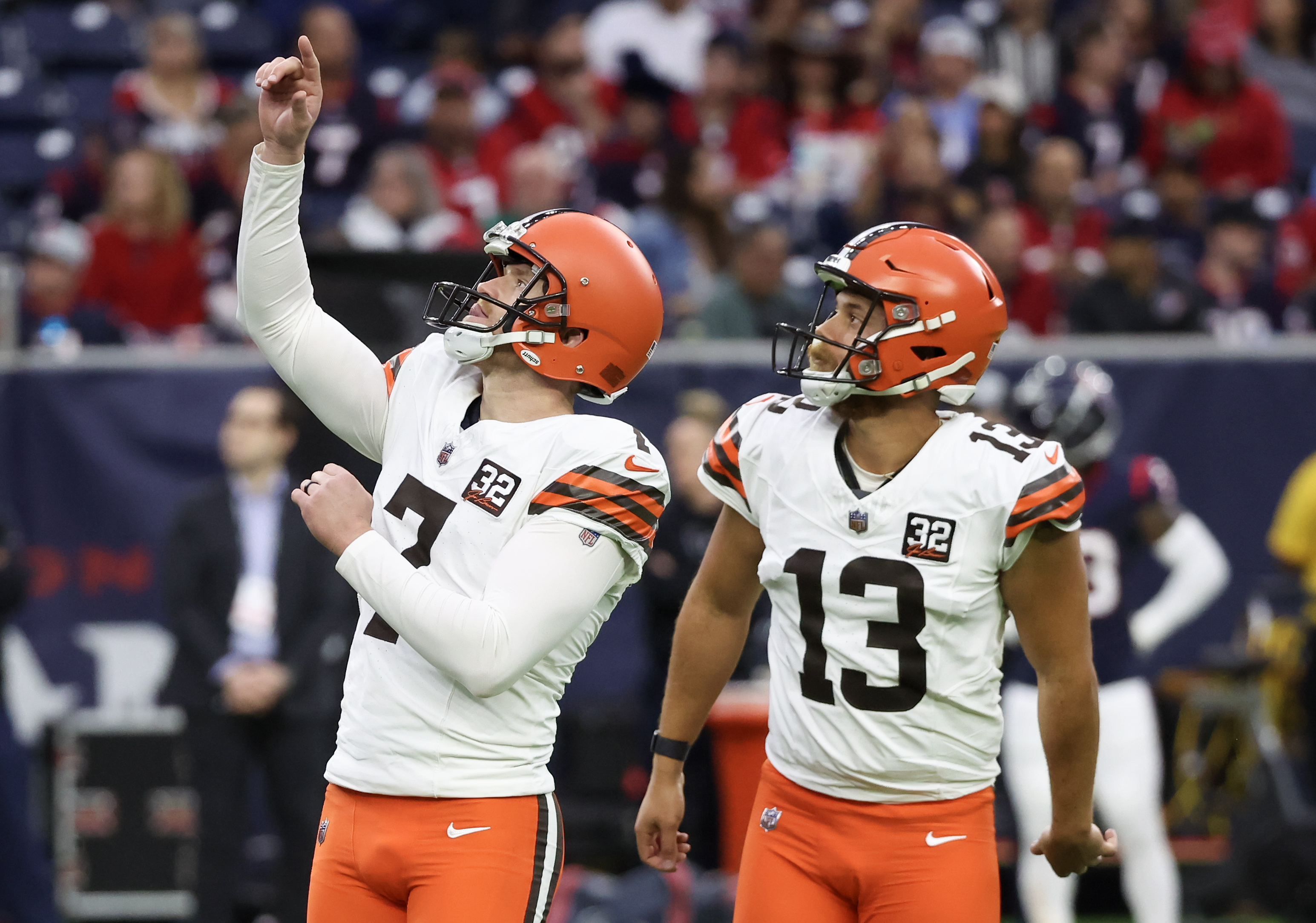 Browns Joel Bitonio Amari Cooper Texans