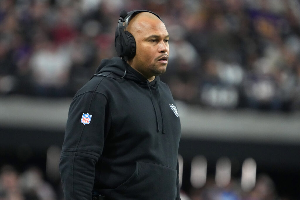 Titans Request HC Interviews With Aaron Glenn, Antonio Pierce, Dan Quinn, Mike Kafka