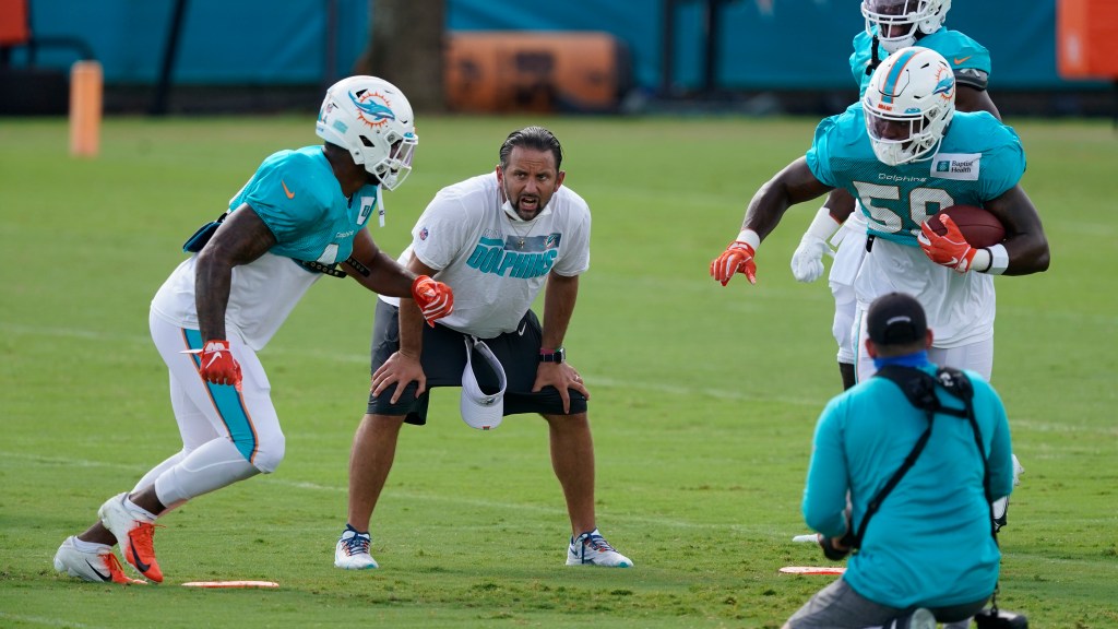 Dolphins LB coach Anthony Campanile not returning in 2024