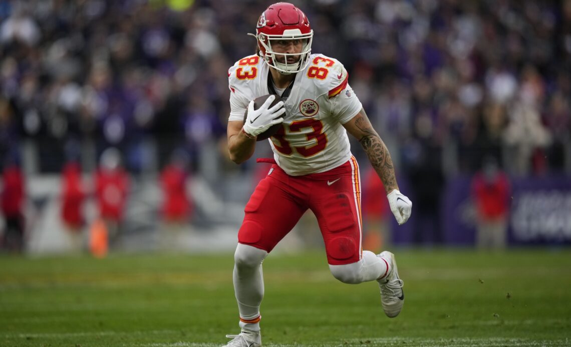 Noah Gray grabs a reception for the Kansas City Chiefs