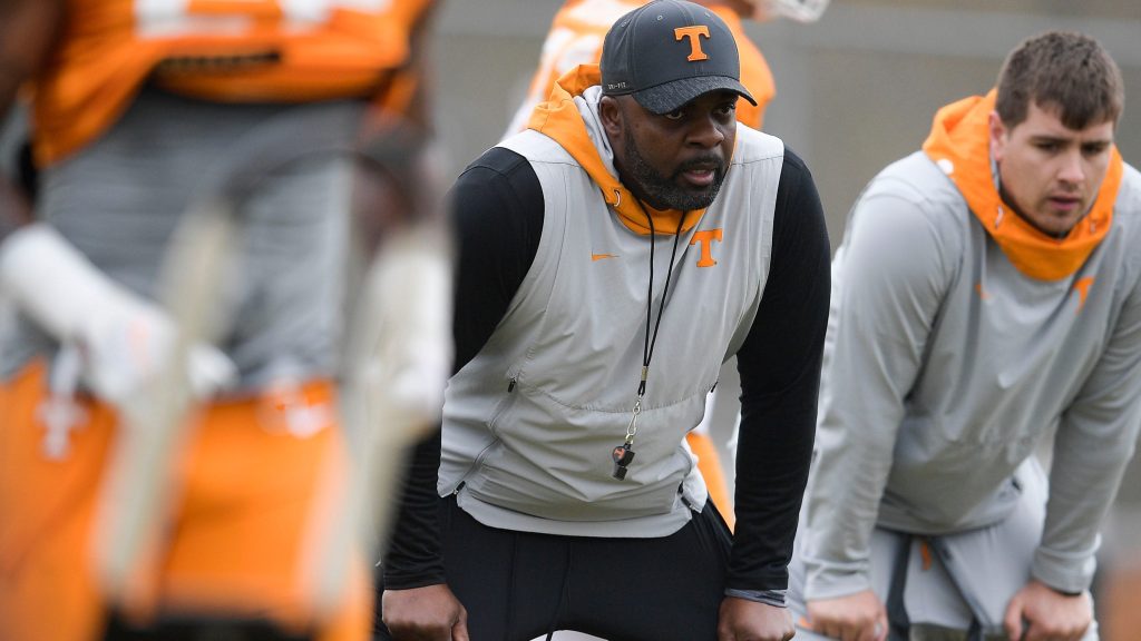 Jaguars hiring Vols’ Jerry Mack as running backs coach