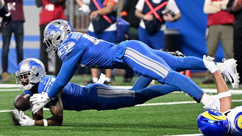 Jalen Reeves-Maybin earns cord contract for core special teams player