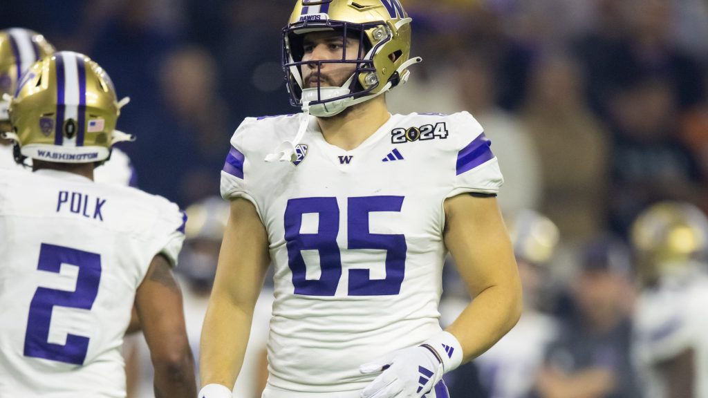 Tide adds tight end via transfer portal