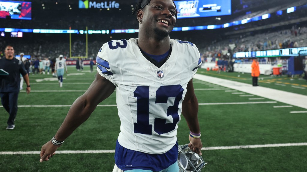 Cowboys’ Jerry Jones noncommittal on WR Michael Gallup’s future