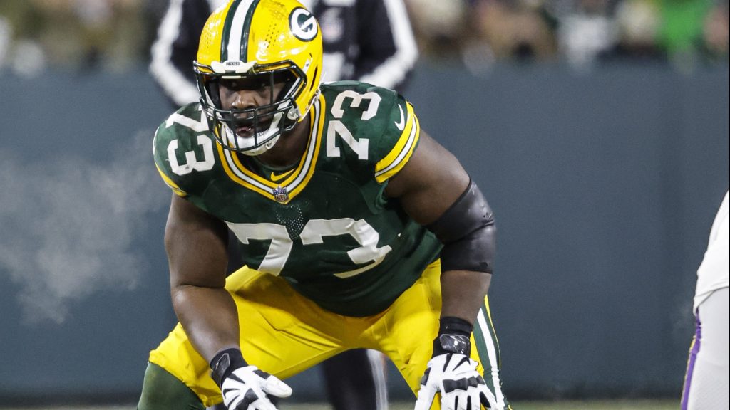 Packers lose OT Yosh Nijman to Carolina Panthers