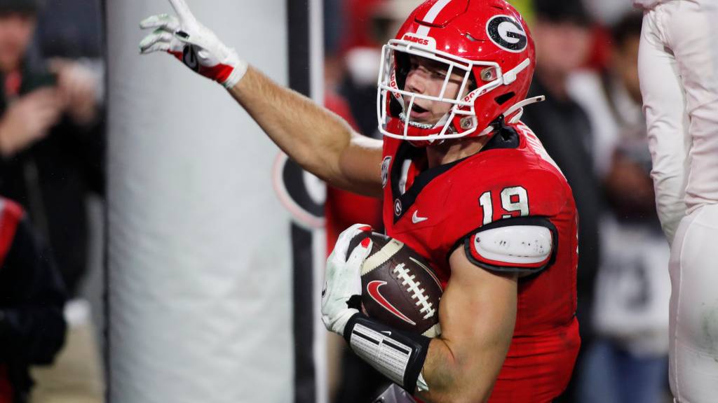 Tennessee Titans met with Georgia TE Brock Bowers at NFL combine