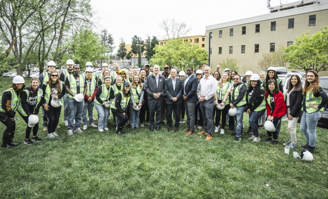 Habitat for Humanity Event with Commanders & Bank of America