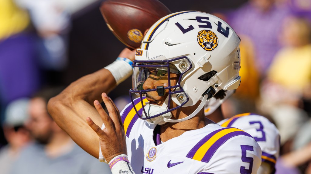 LSU QB Jayden Daniels says elbow is fine