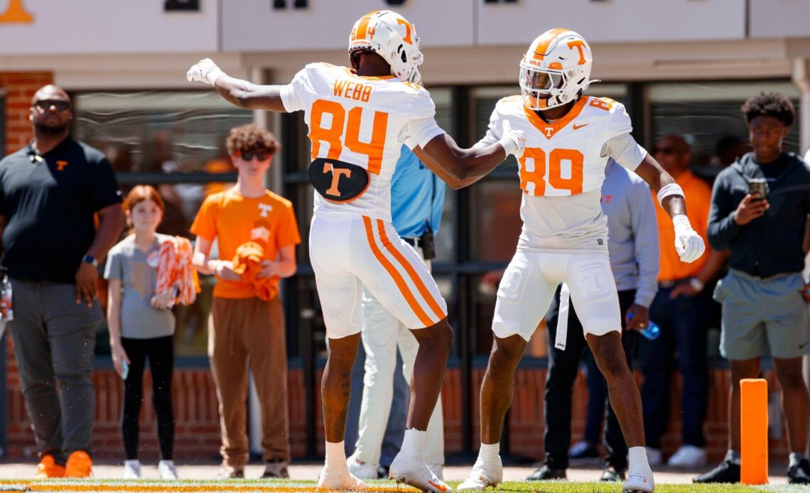 Orange Tops White, 21-14, As Vols Complete Spring Ball