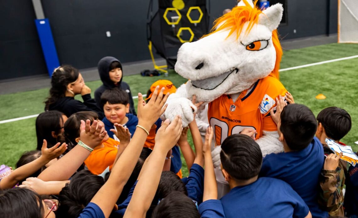 Broncos, Science of Sport host Science of Football Field Day powered by Xcel Energy Colorado