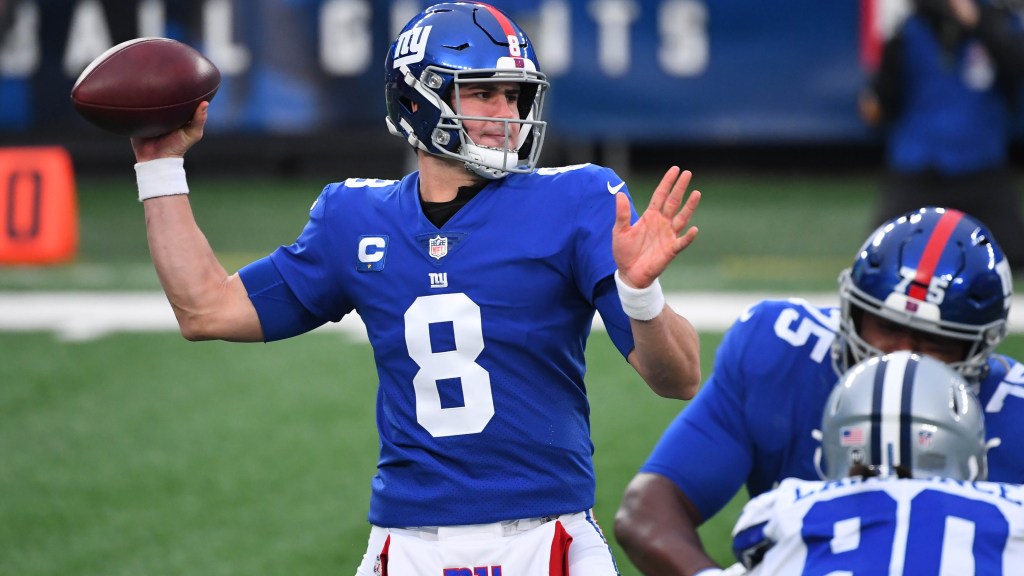 CBS Sports ranks Giants’ Daniel Jones below QBs without an NFL snap