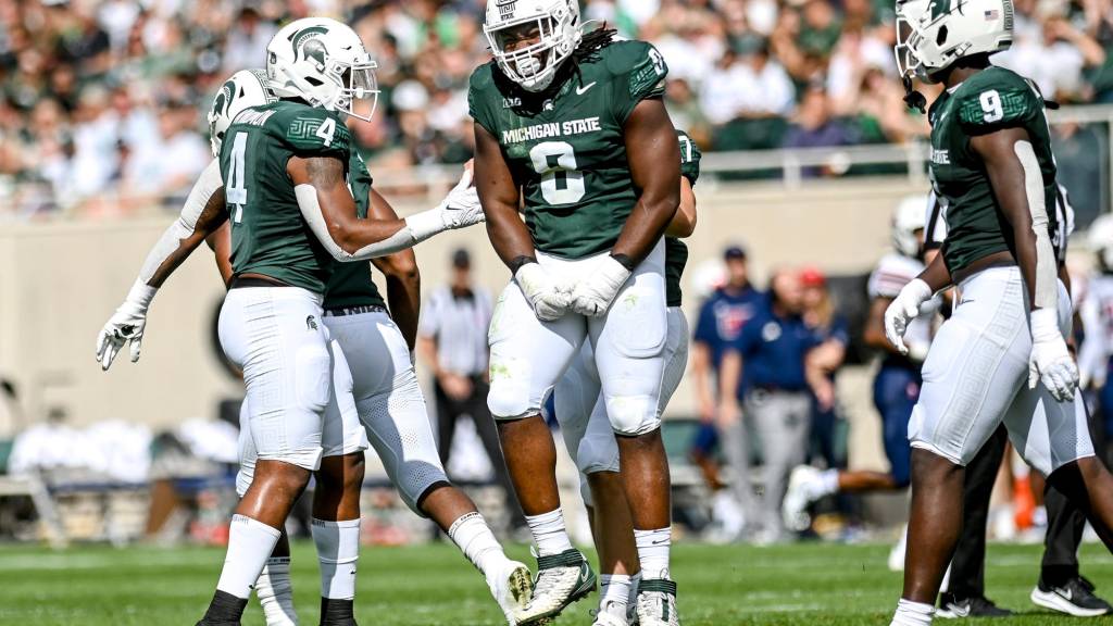 Former Michigan State football DL Simeon Barrow Jr. commits to Miami
