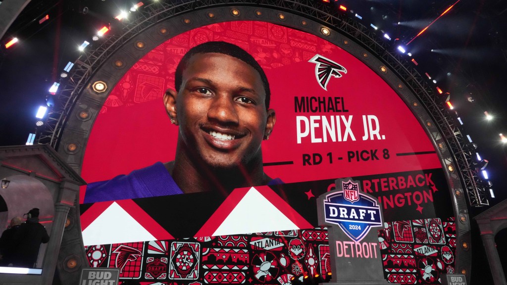 Ryan Leaf compliments Falcons for drafting QB Michael Penix Jr.