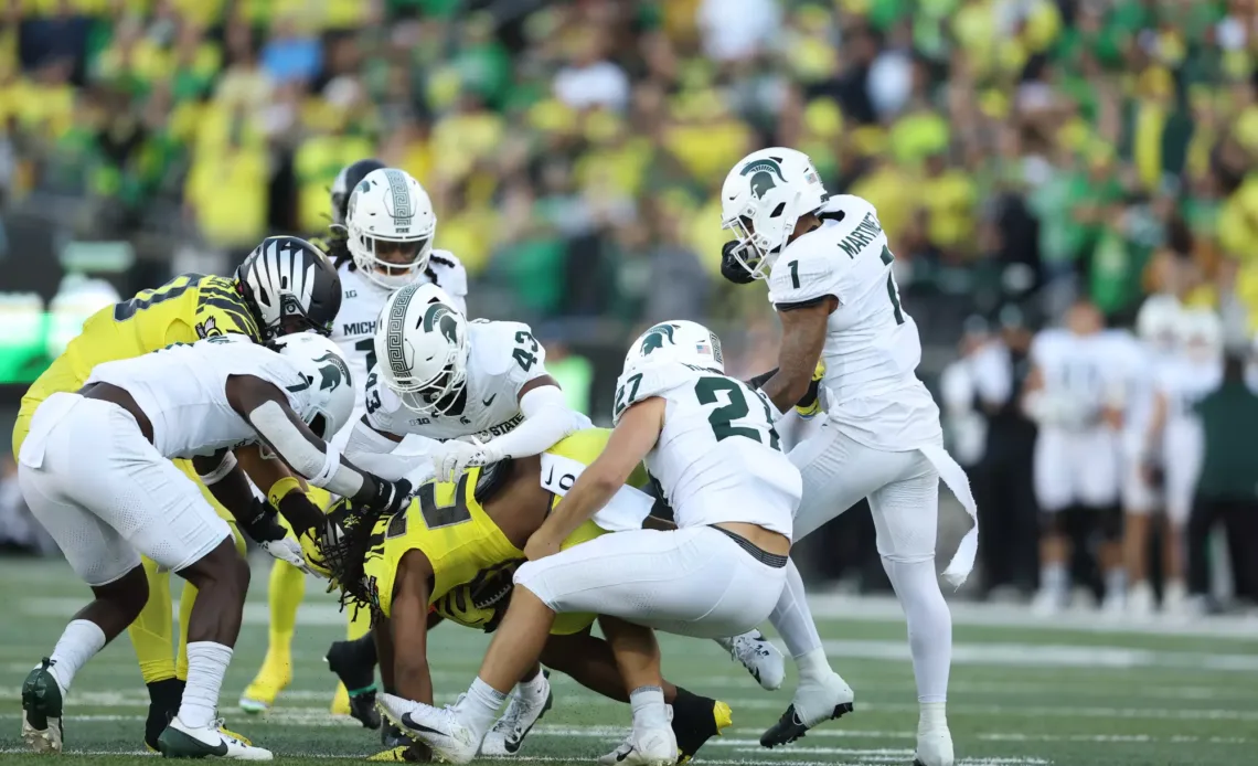 Michigan State Falls at No. 6 Oregon, 31-10